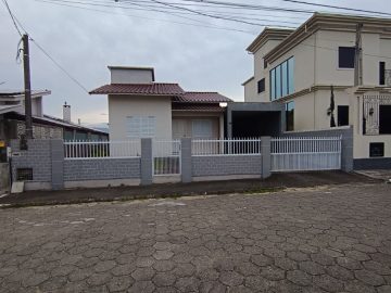 Casa no Lot. Novo Horizonte