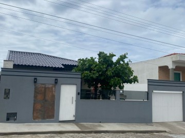 Casa Rua Moreira Gomes