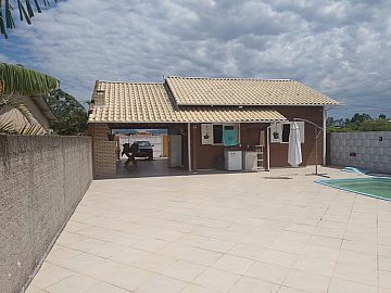 Casa com Piscina na Caputera